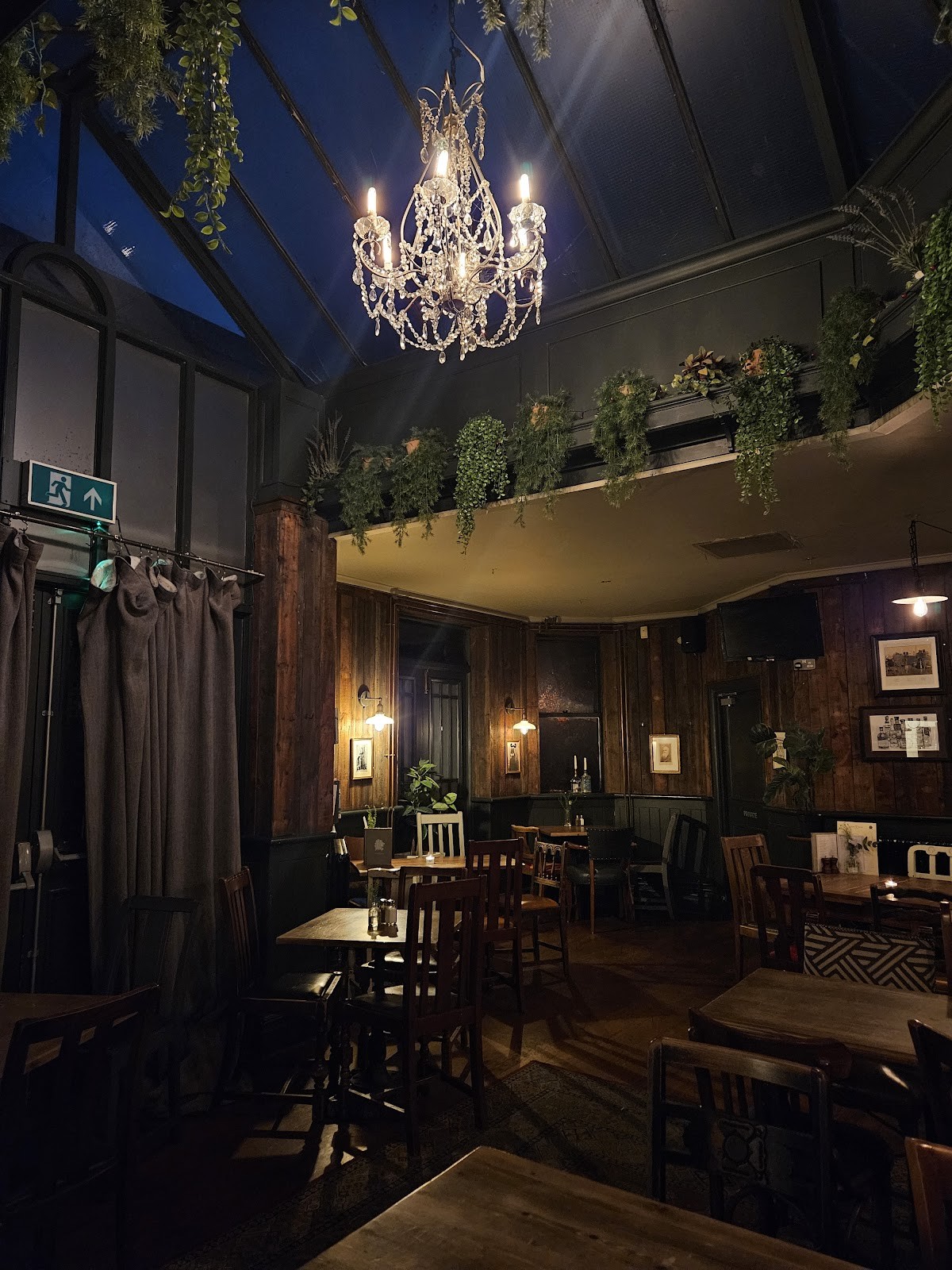 White Lion: the place
