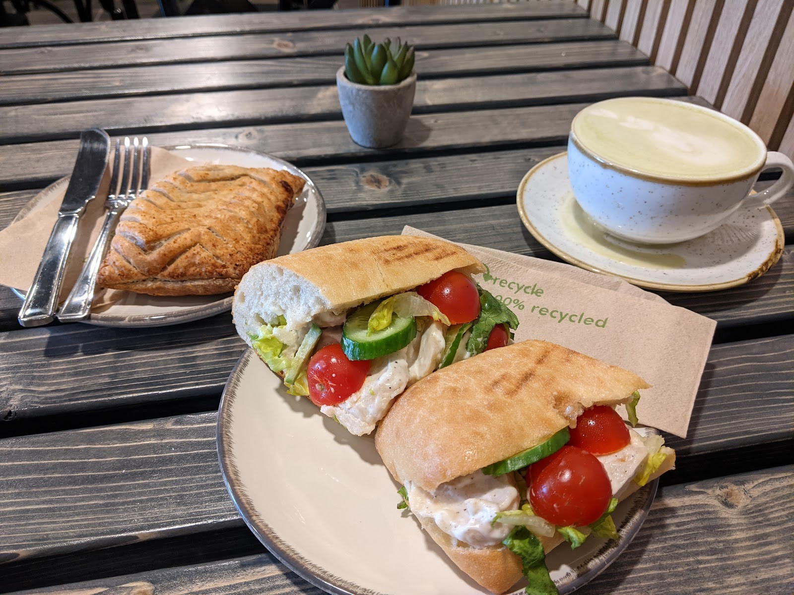 Revival House: food & drinks