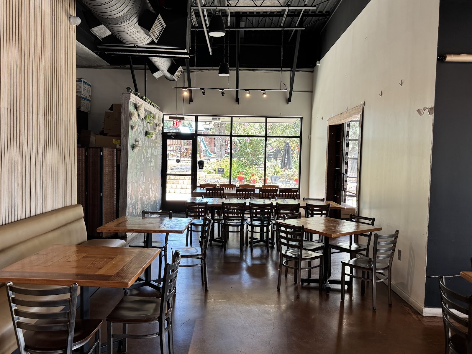 GREEN MANGO By Thai Spice: the place