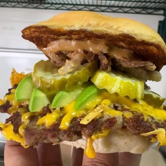 Nom Burgers: food & drinks