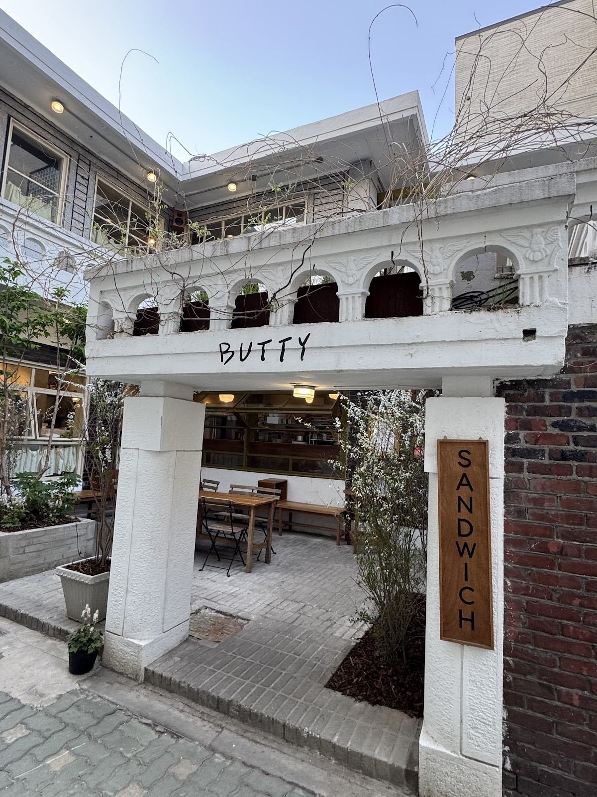 Butty Sandwich House: the place
