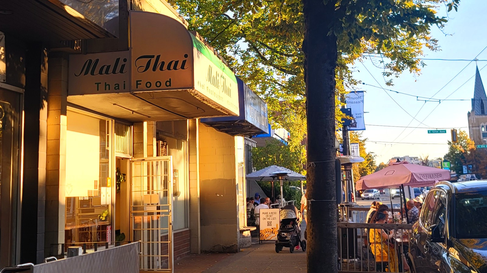 Mali Thai Restaurant: the place