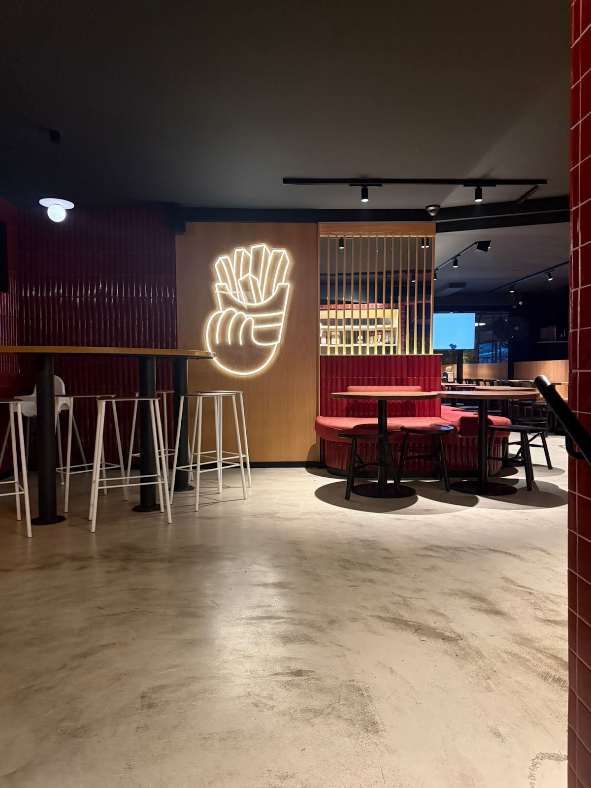 El Pibe | Joan Güell: the place