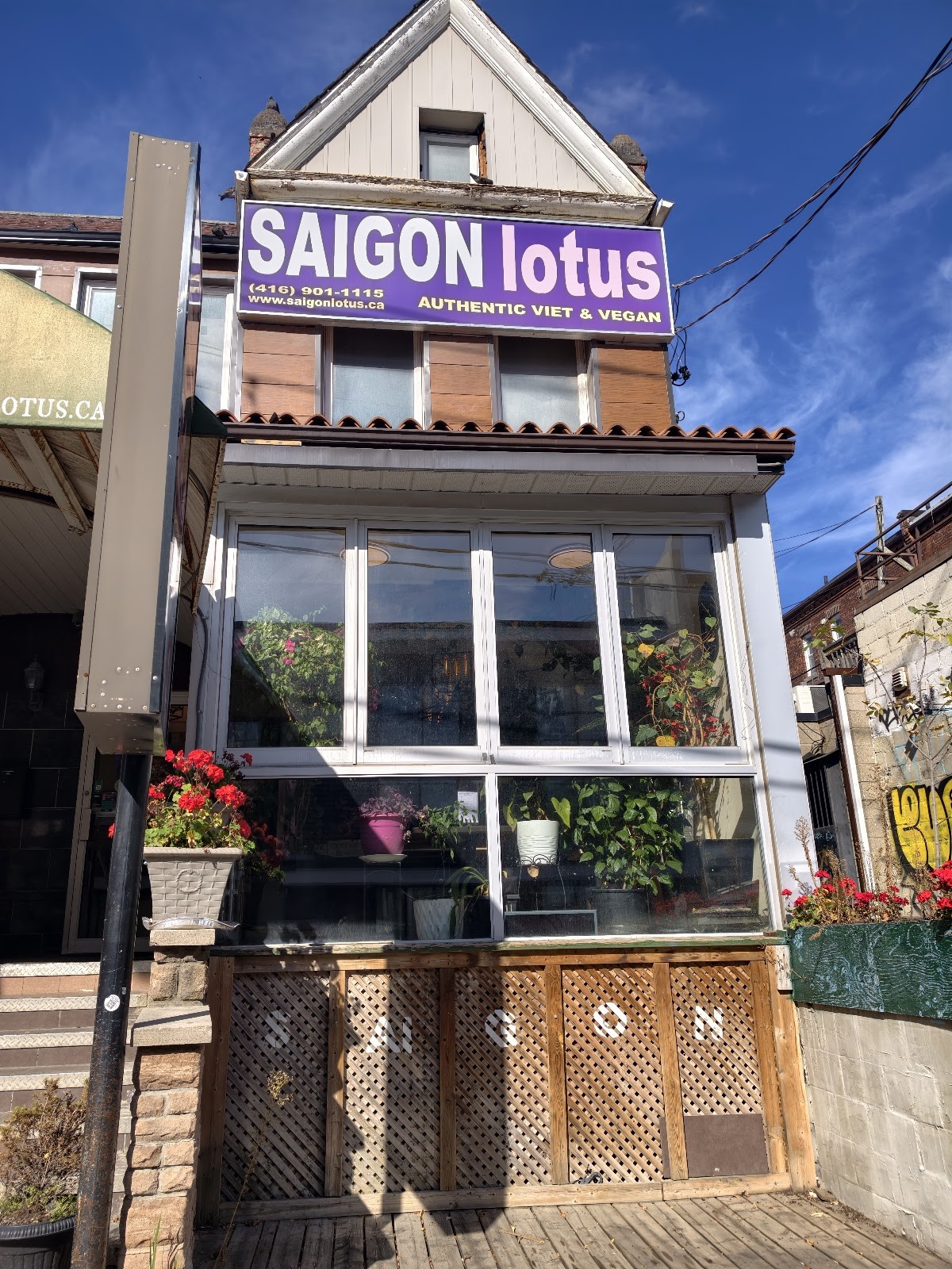 Saigon Lotus: the place