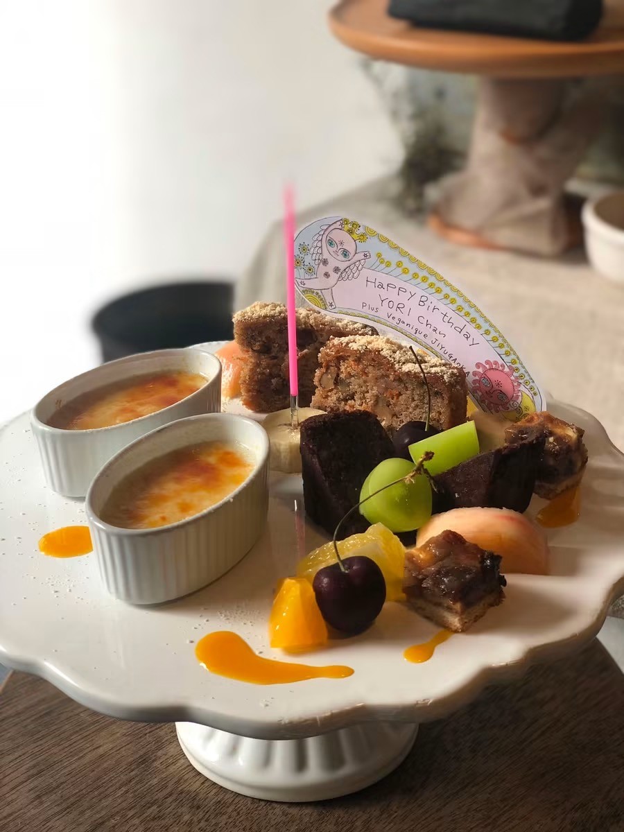 Plus Veganique JIYUGAOKA: food & drinks