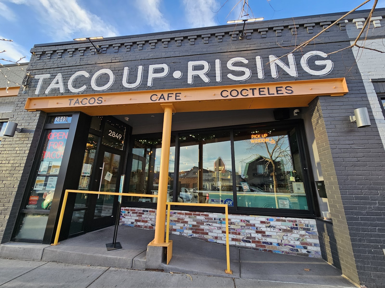 Taco Uprising: the place