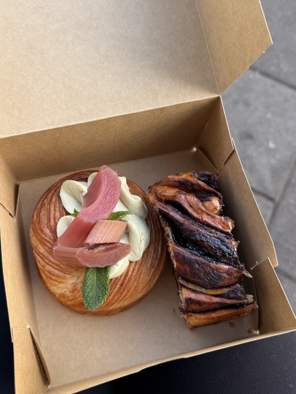 SAINT-JEAN Bakery: food & drinks