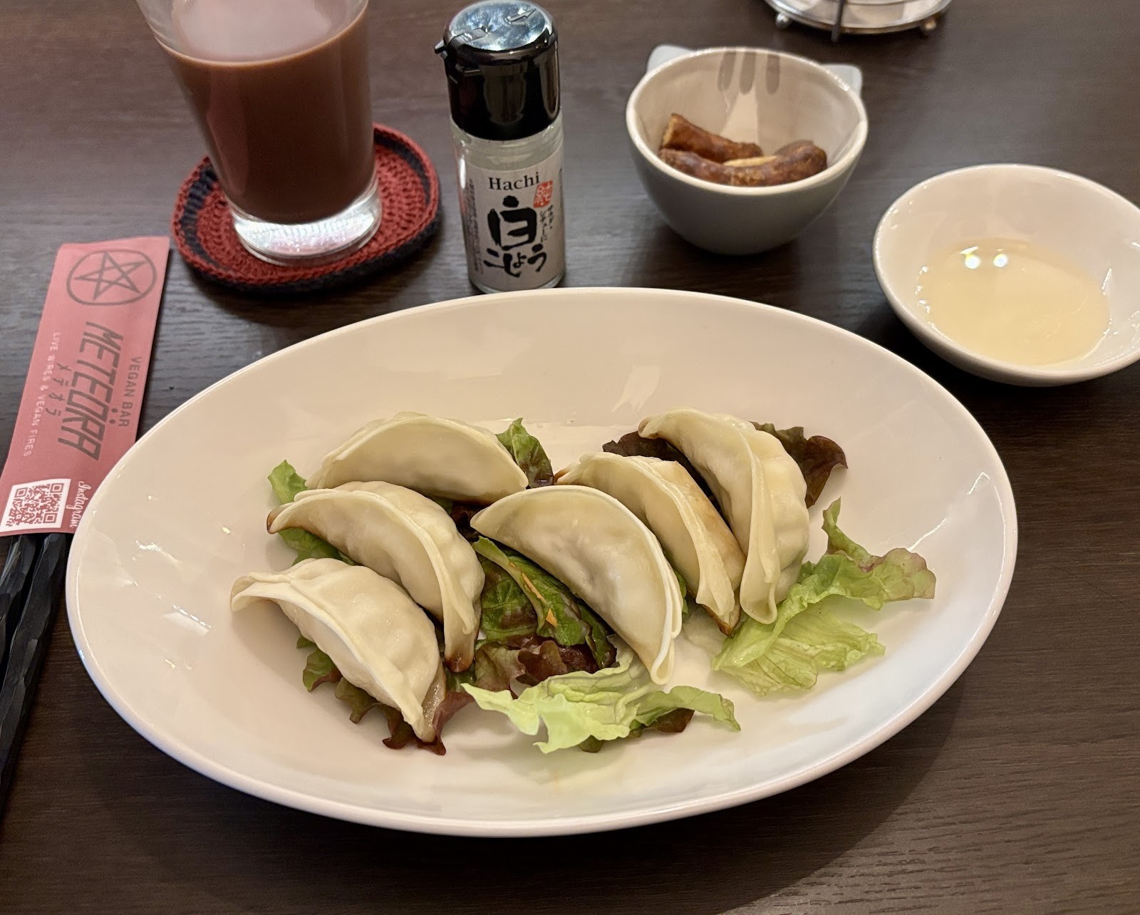 Darts & Vegan Bar METEORA: food & drinks