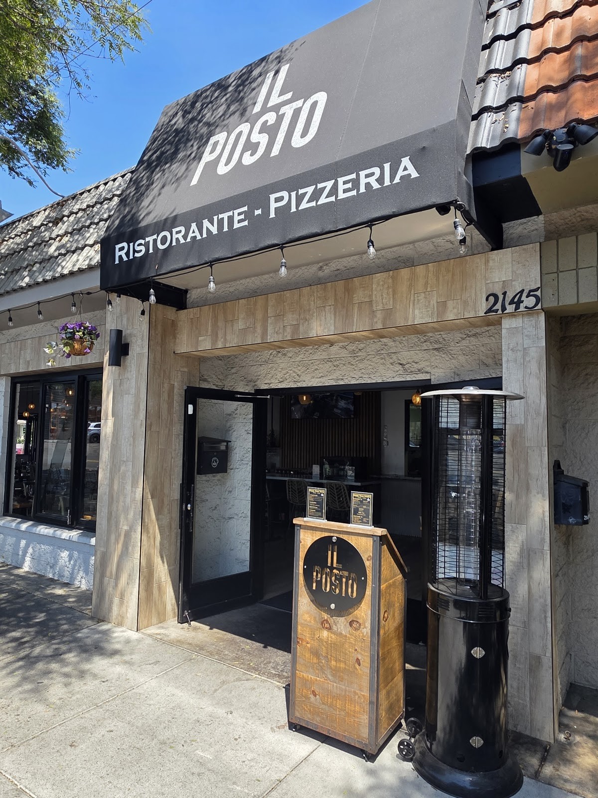 Il Posto: the place