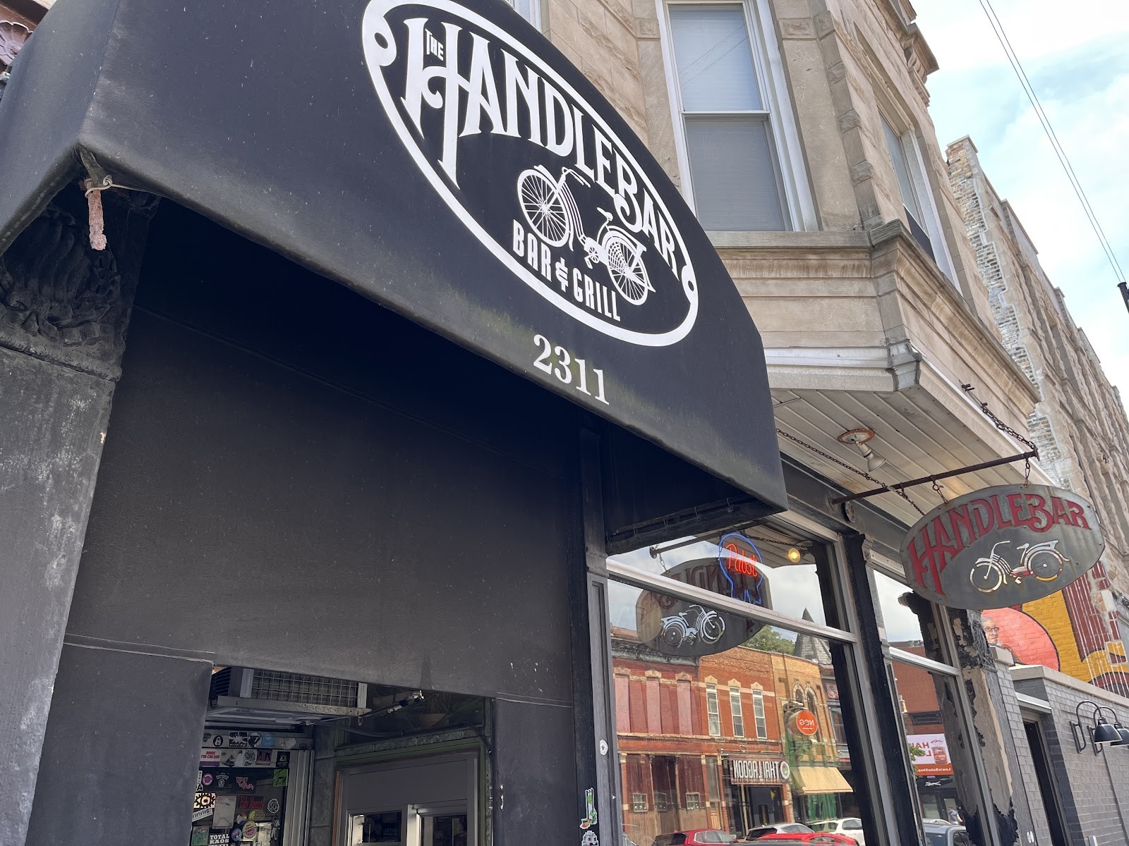 Handlebar: the place