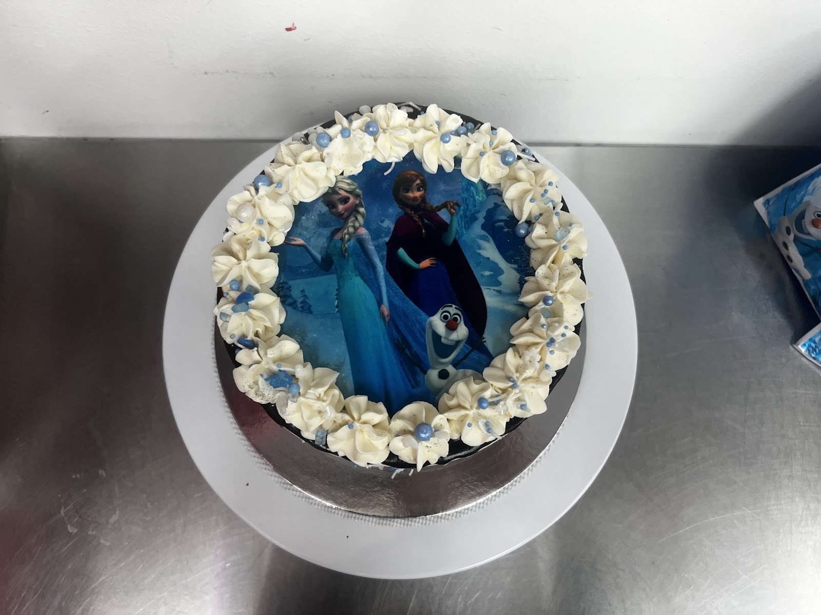The Cake People: food & drinks