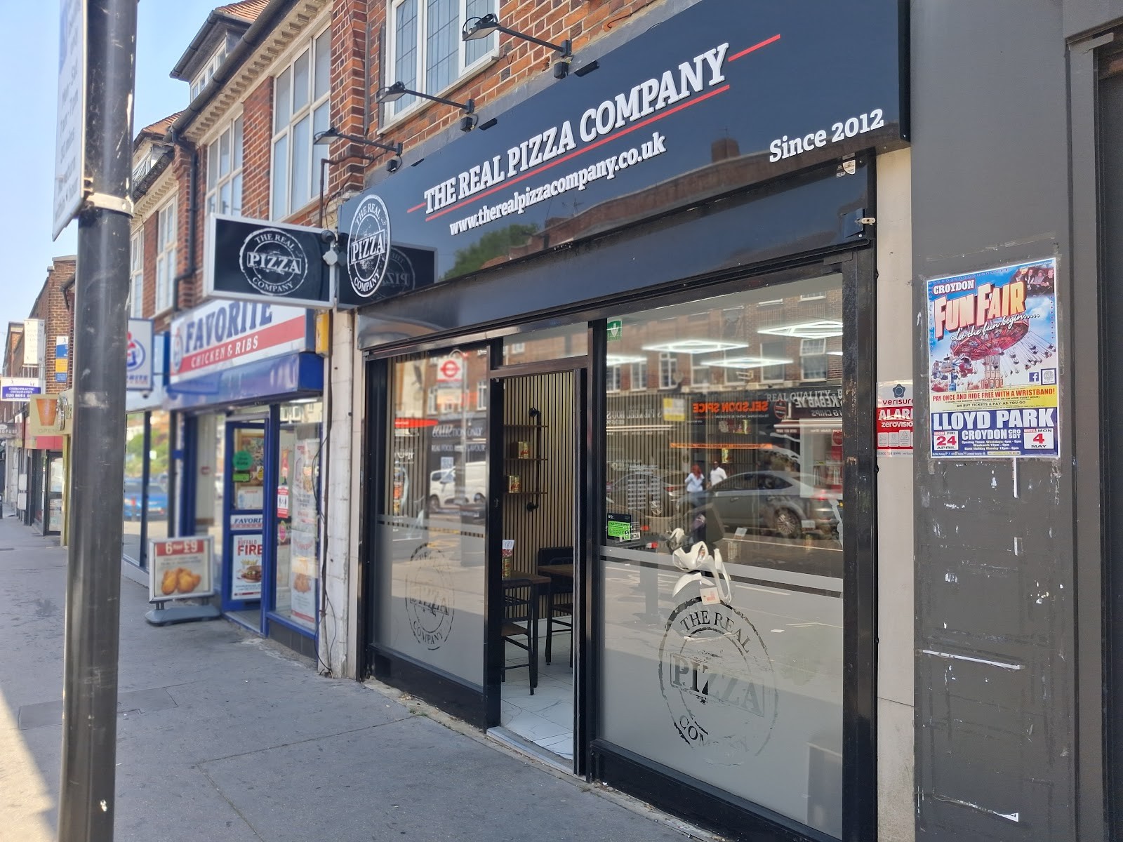 The Real Pizza Company Selsdon: the place