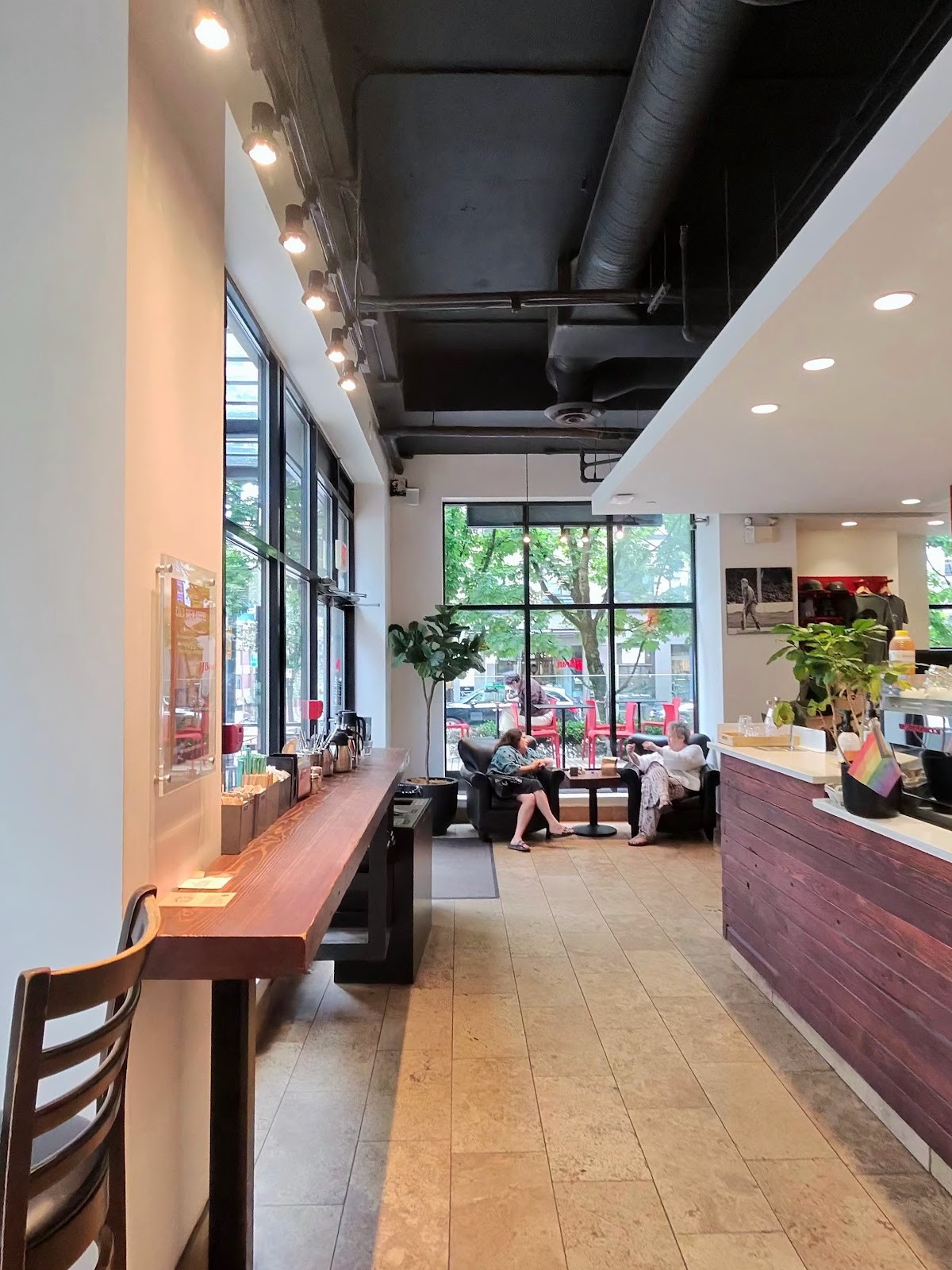 JJ Bean Coffee Roasters: the place