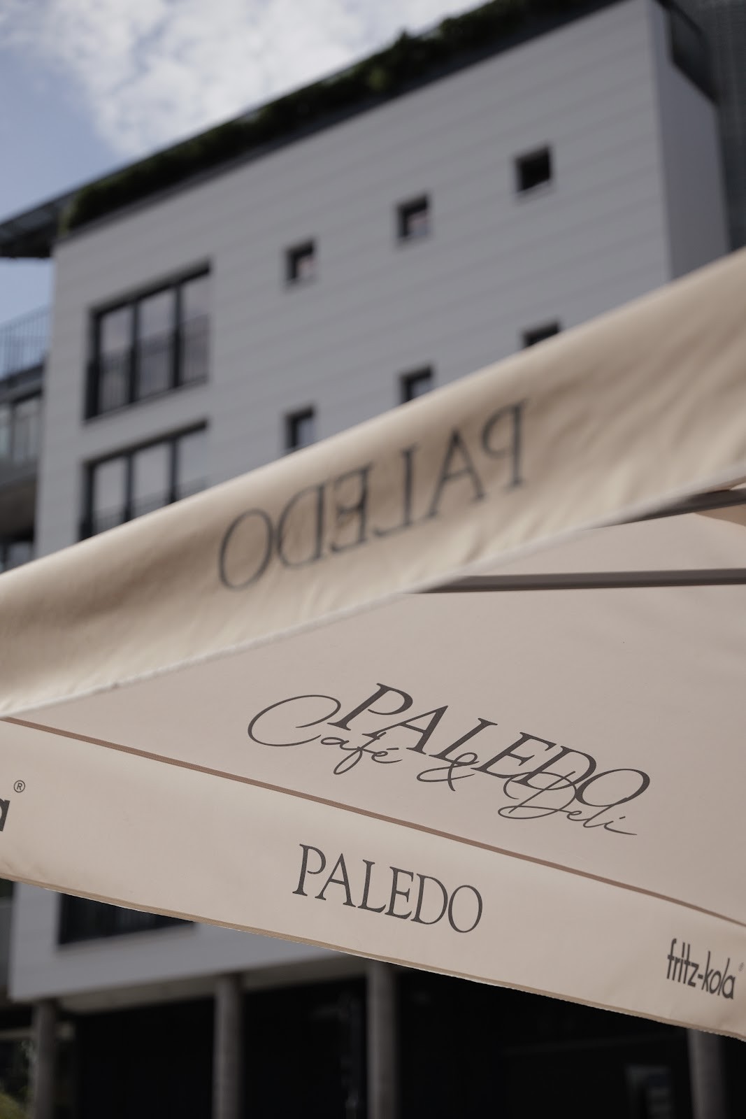 Paledo - Café & Deli: the place