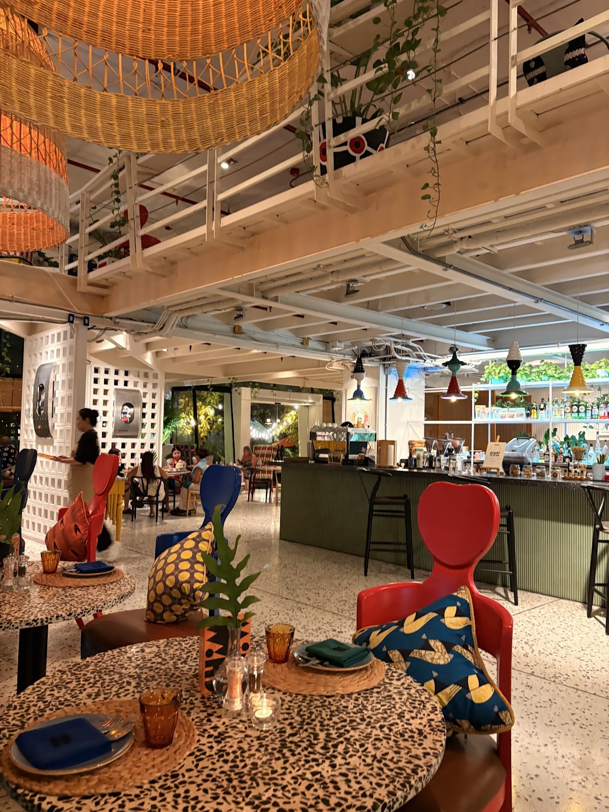 Chim Chim Bangkok Restaurant & All-day Café: the place