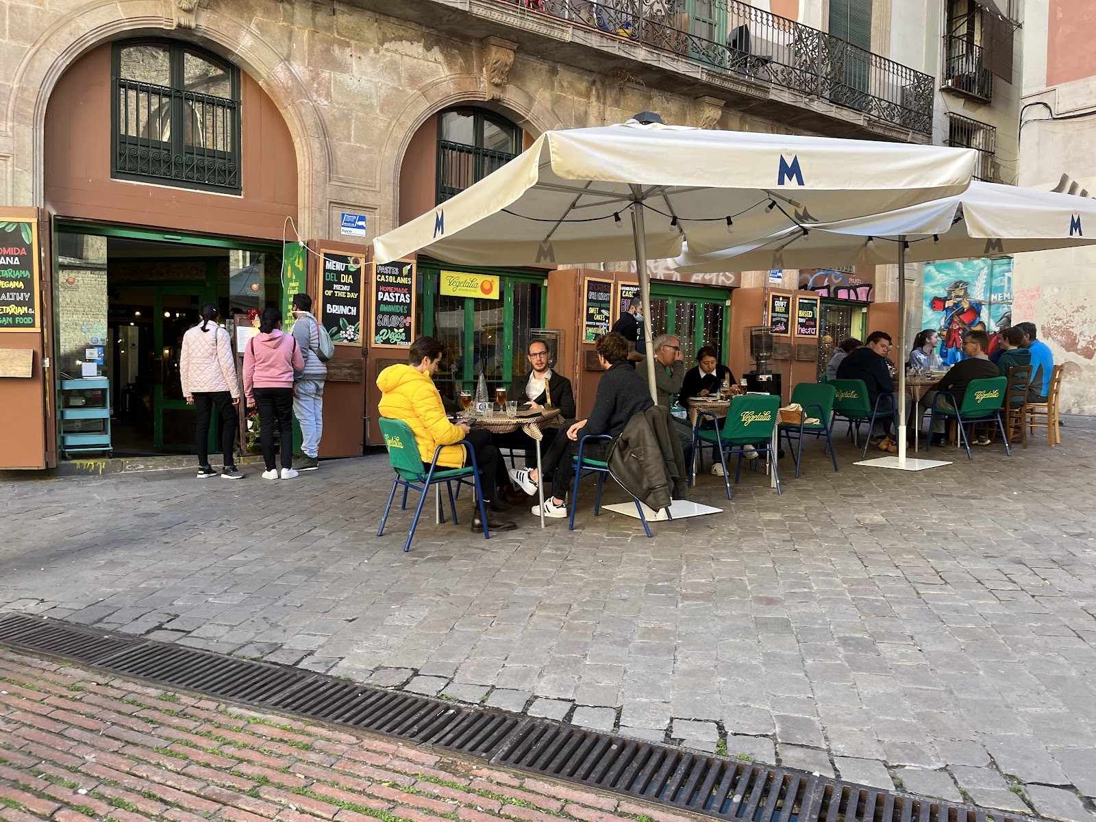 Vegetalia Born - Restaurant vegetarià Barcelona: the place