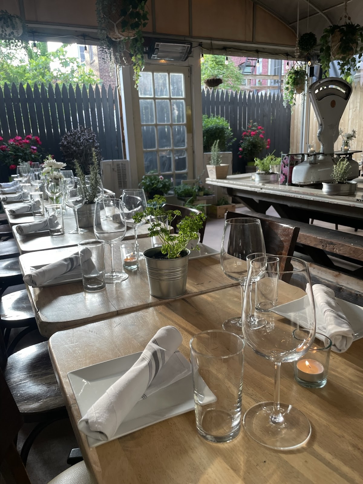 Aromi: the place