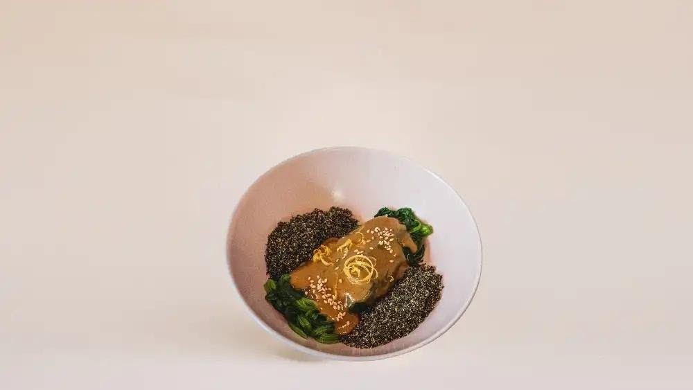 Vegan Ramen Shop: food & drinks