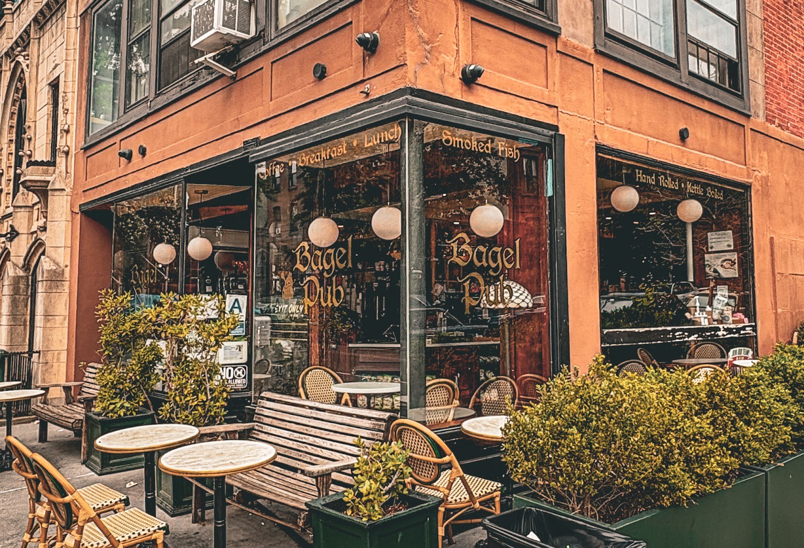 Bagel Pub: the place