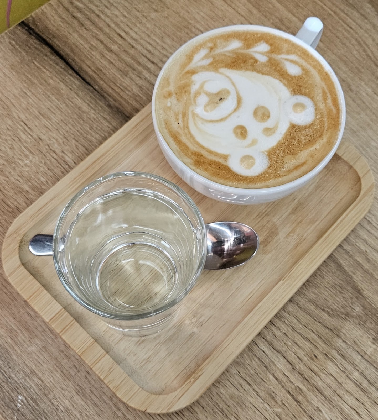 Mamafood bistro: food & drinks
