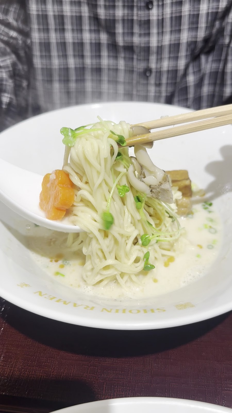 SHOJIN RAMEN 菜: food & drinks