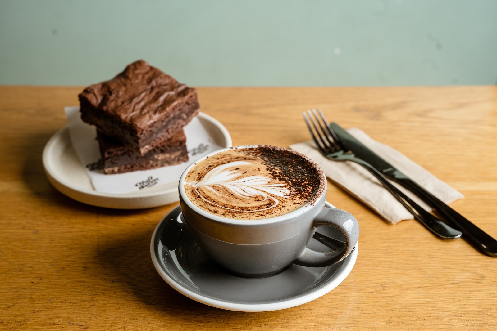 Shift Eatery: food & drinks