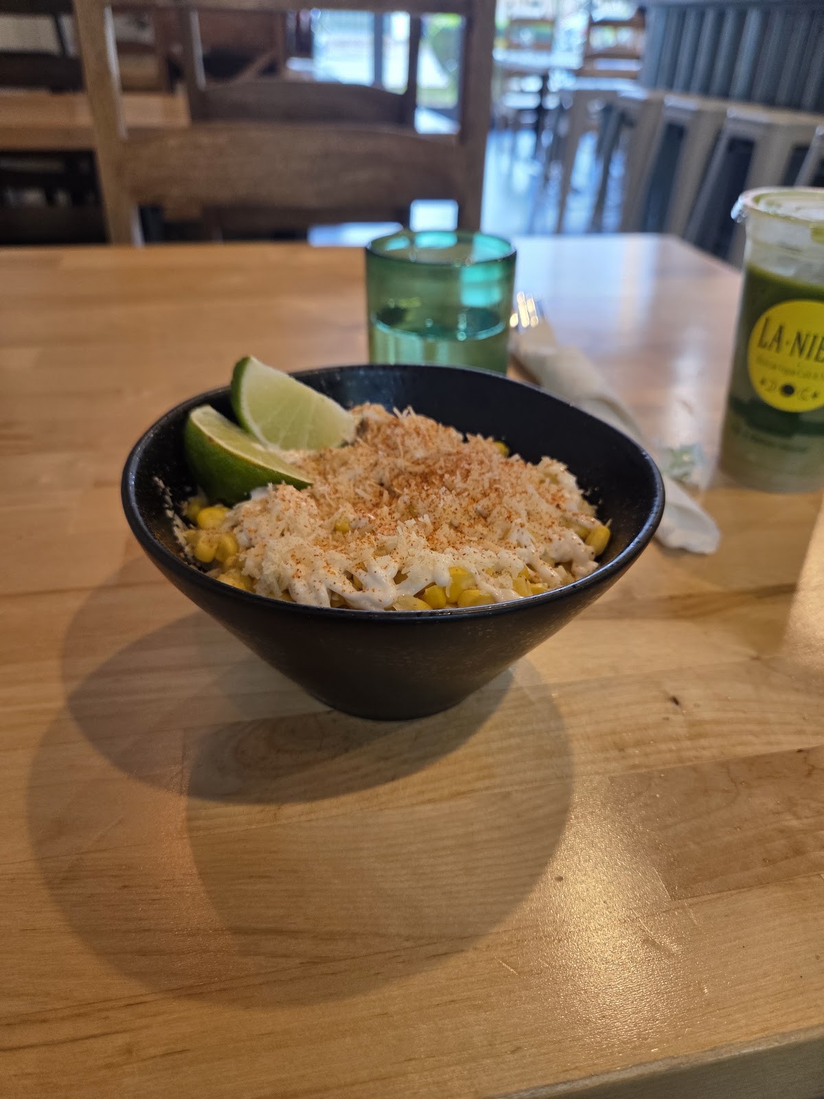 La Nieta Vegan Cafe & Market: food & drinks