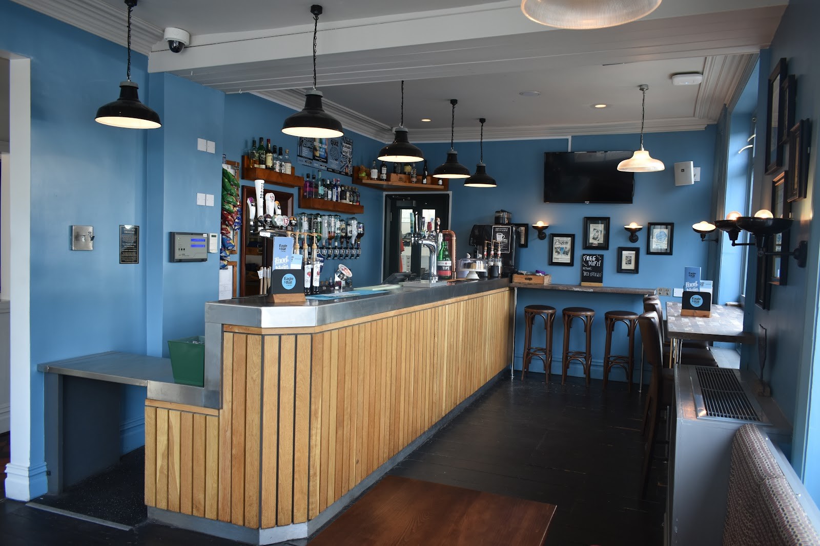 Eagle & Ball: the place