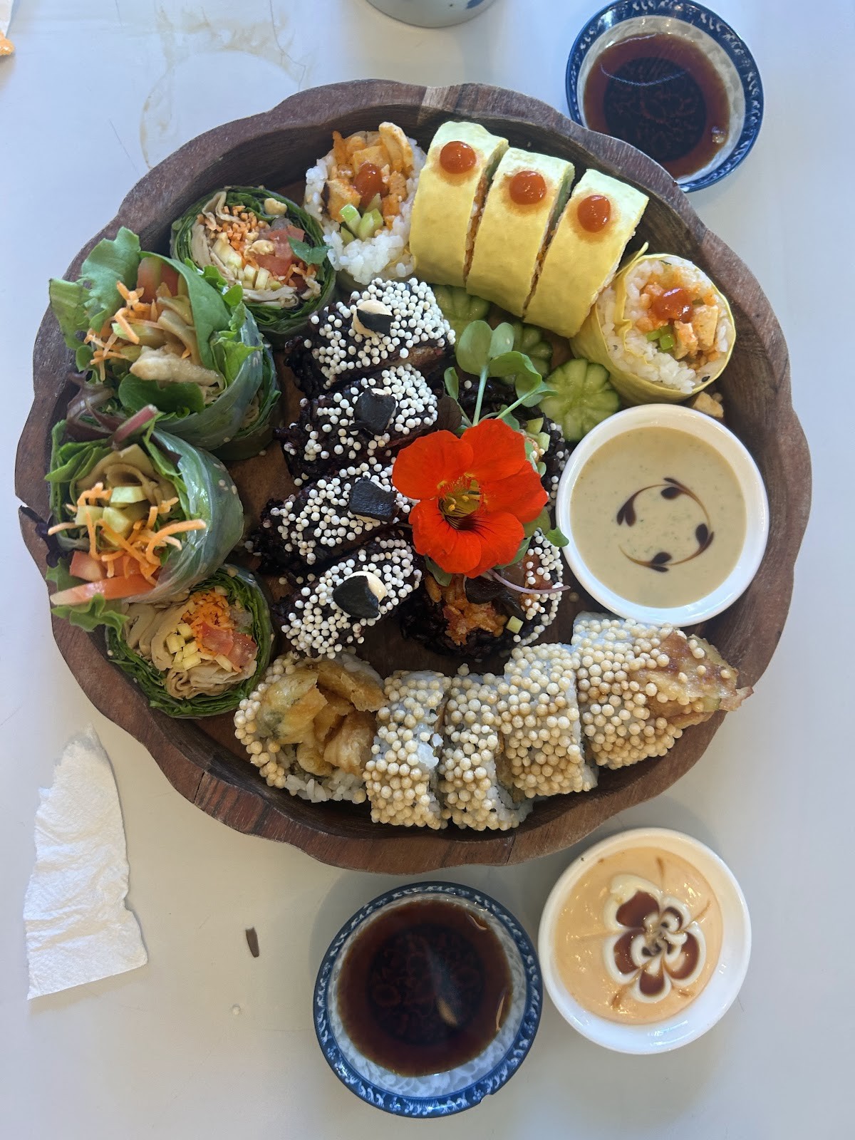 Ohana Sushi Vegan: food & drinks
