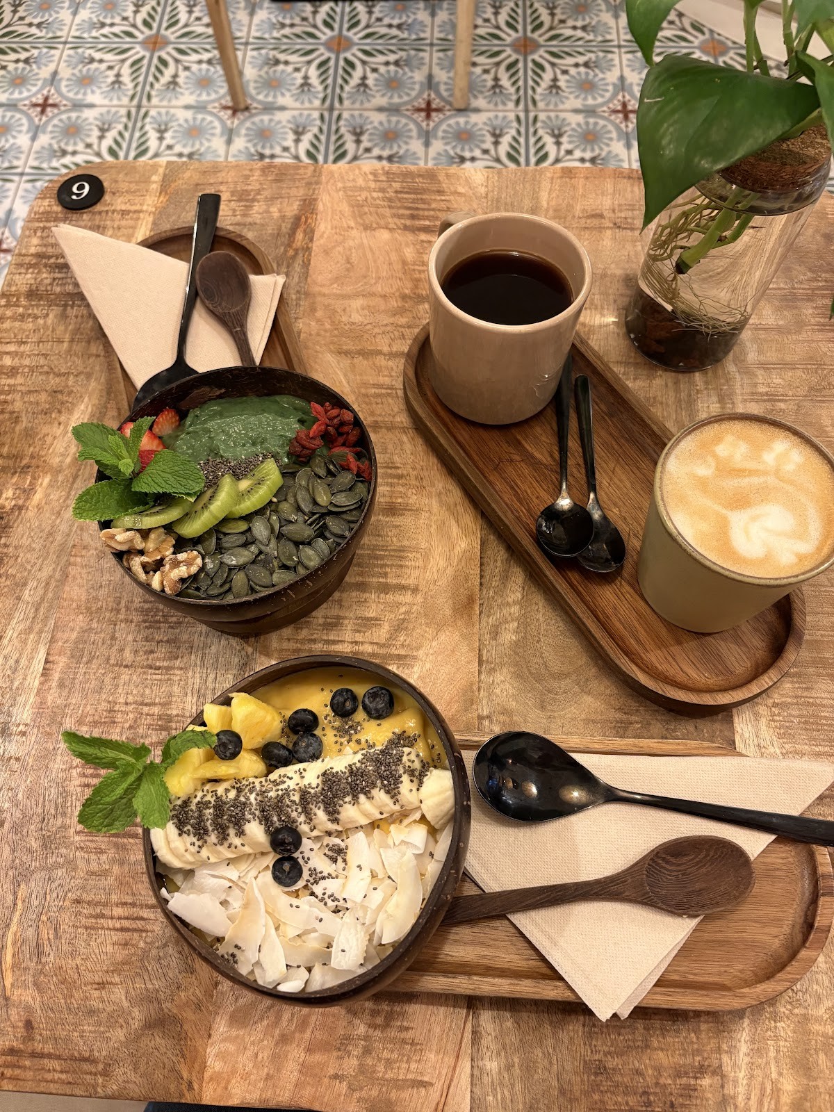 PLANT SHACK Barcelona: food & drinks