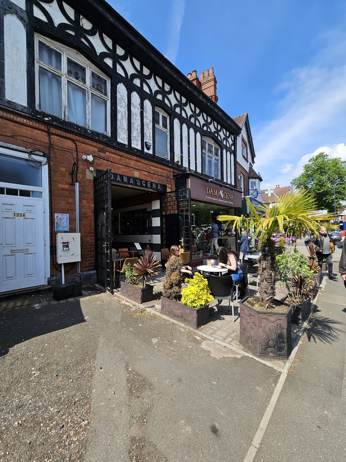 Damascena Coffee House Moseley: the place