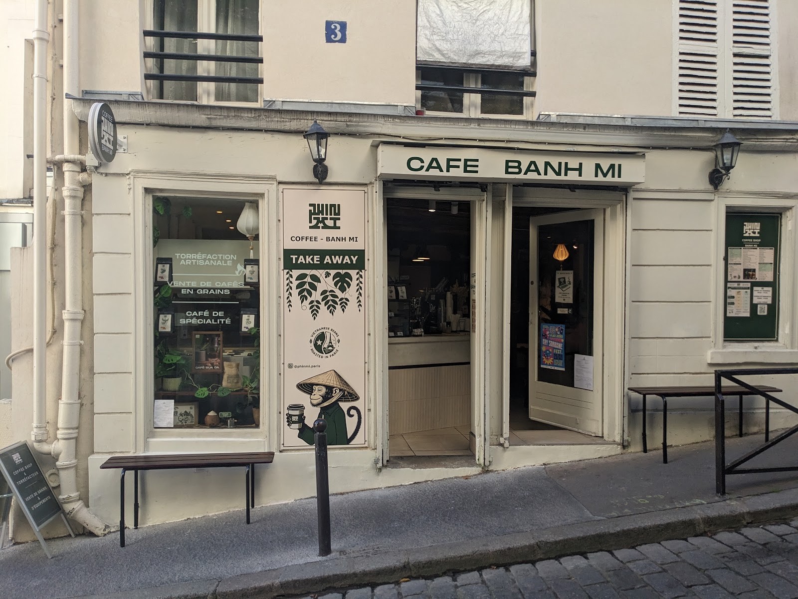 Phin mi Jussieu - Coffee shop & Banh mi: the place
