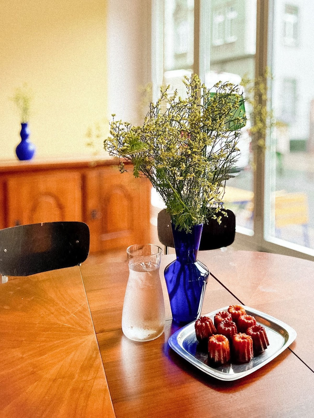 butter, Café: the place
