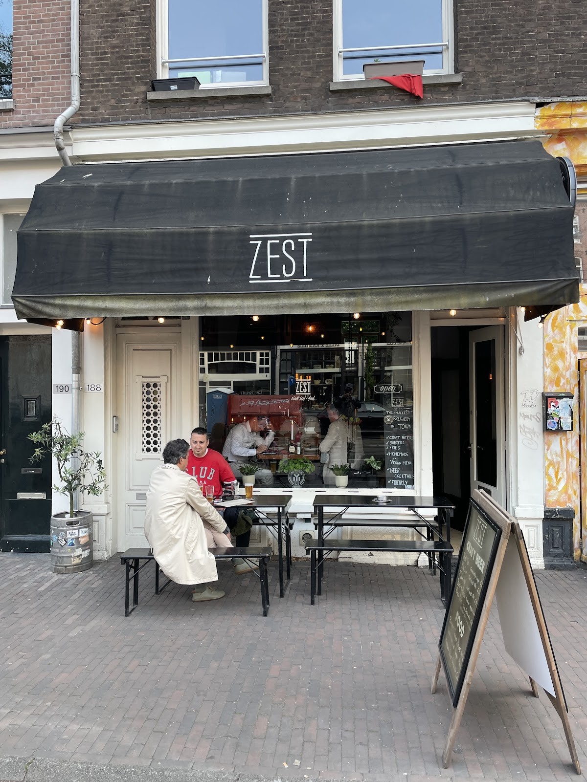 Restaurant Zest - Craft Beer & Food: the place