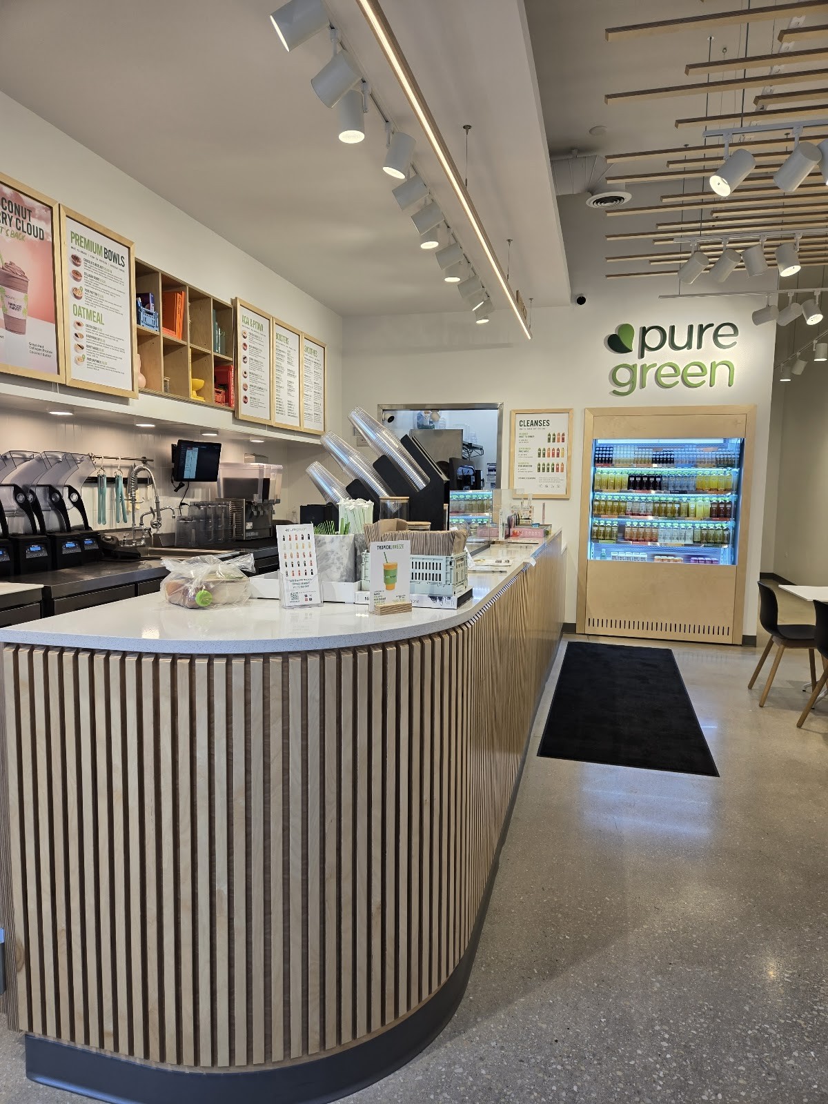 Pure Green - Juice Bar Logan Square: the place