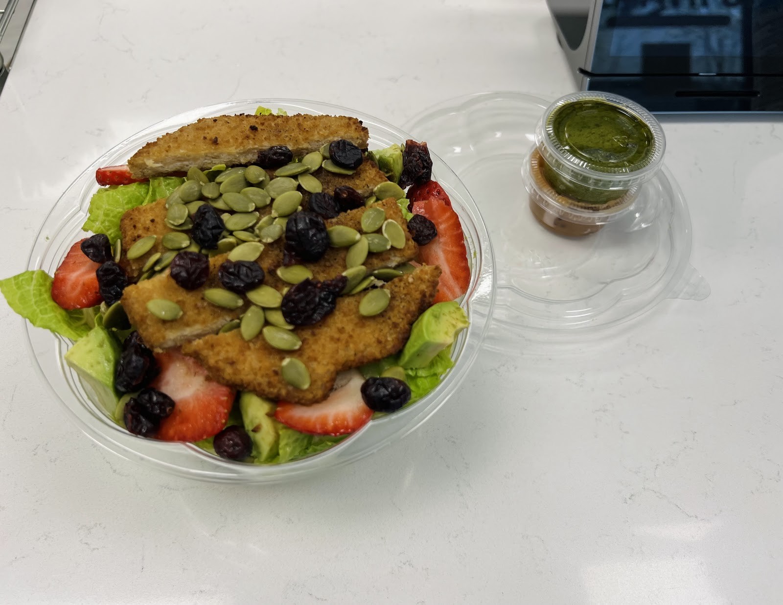 Plantiful First & Union: food & drinks
