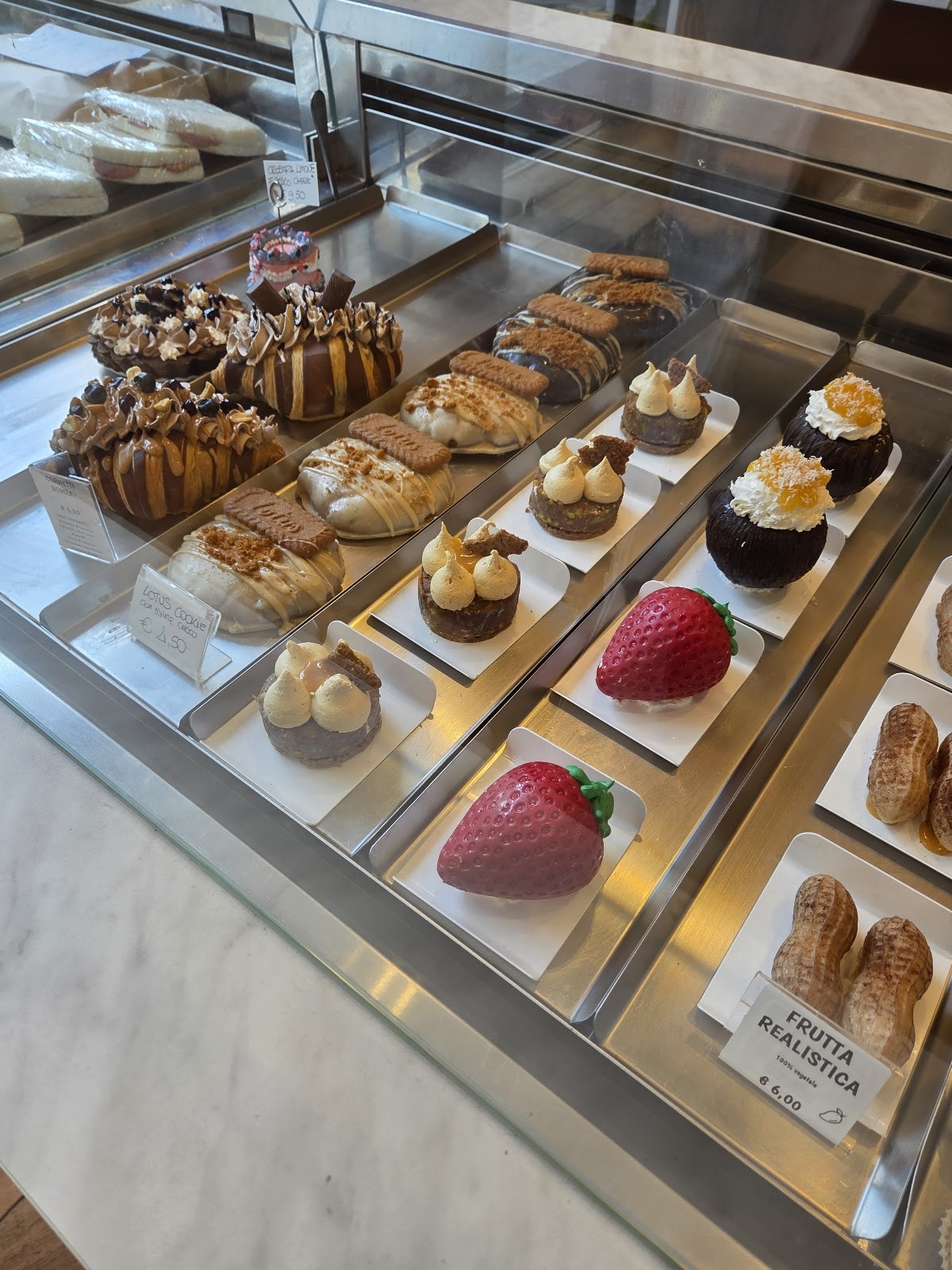 Efrem - Caffetteria, Pasticceria, Cucina: food & drinks