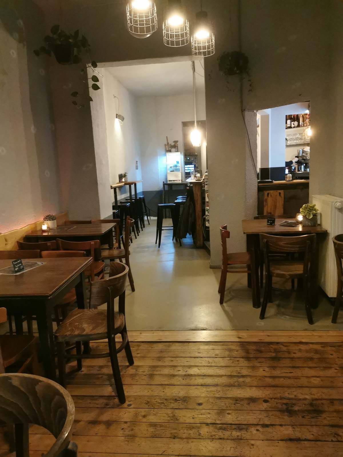 Restaurant "LADEN": the place