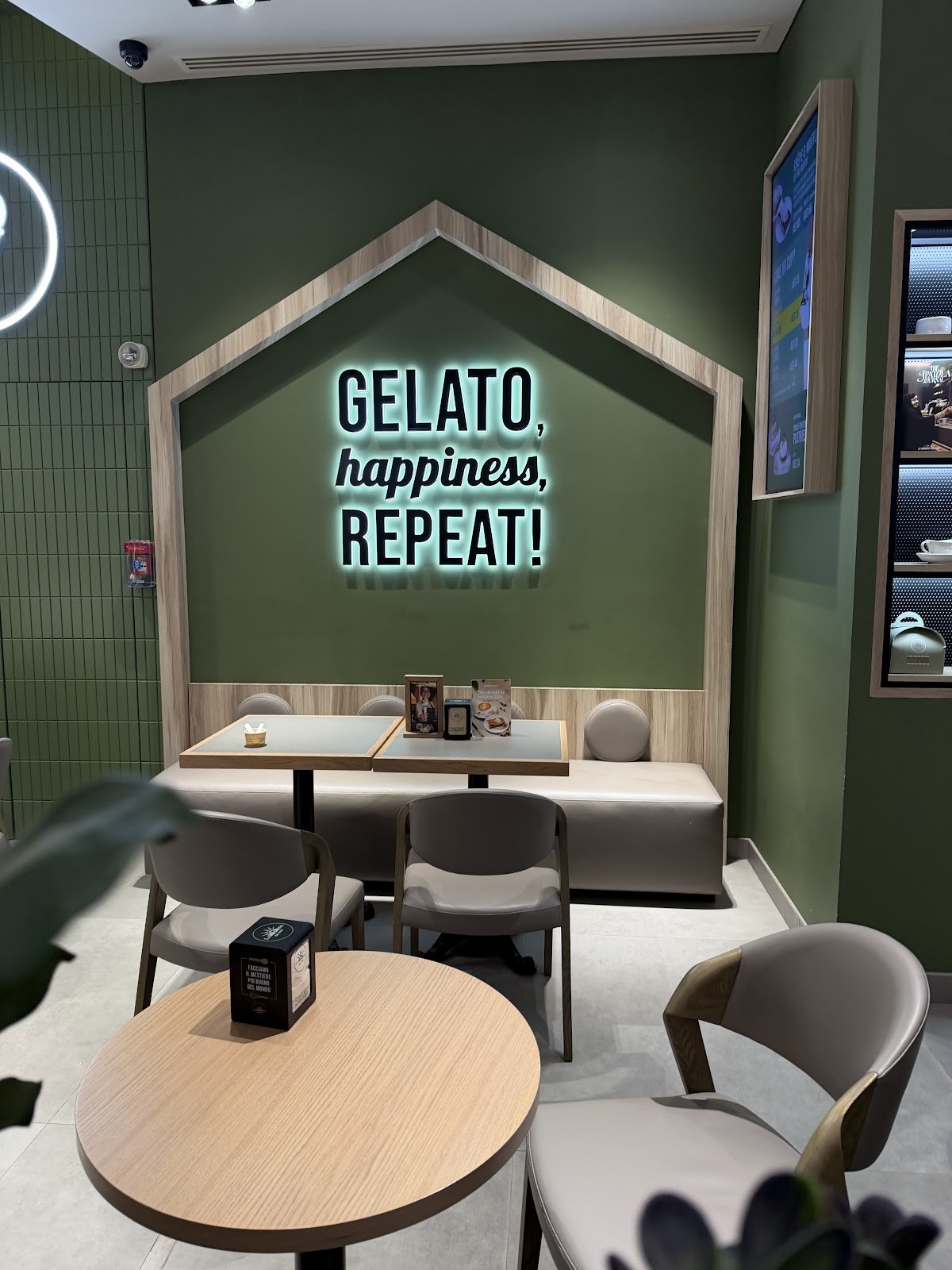 Gelateria La Romana dal 1947: the place