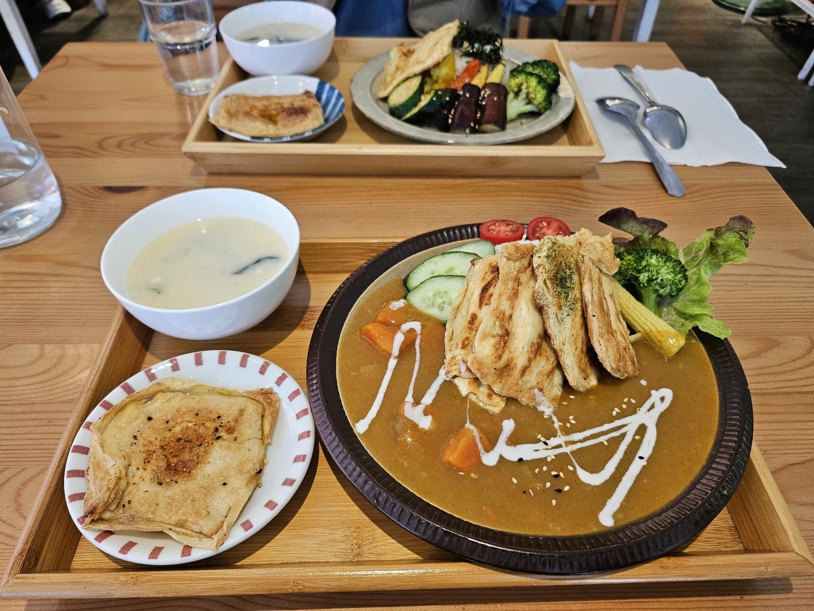 植日生手作蔬食: food & drinks