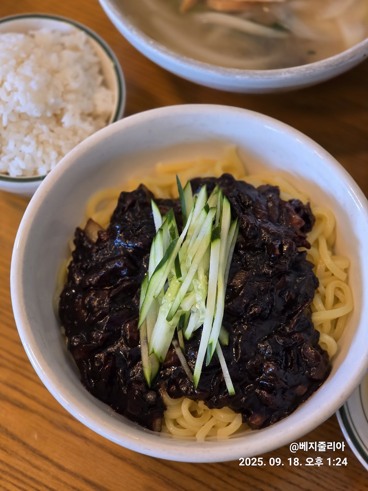 ALT.a: food & drinks