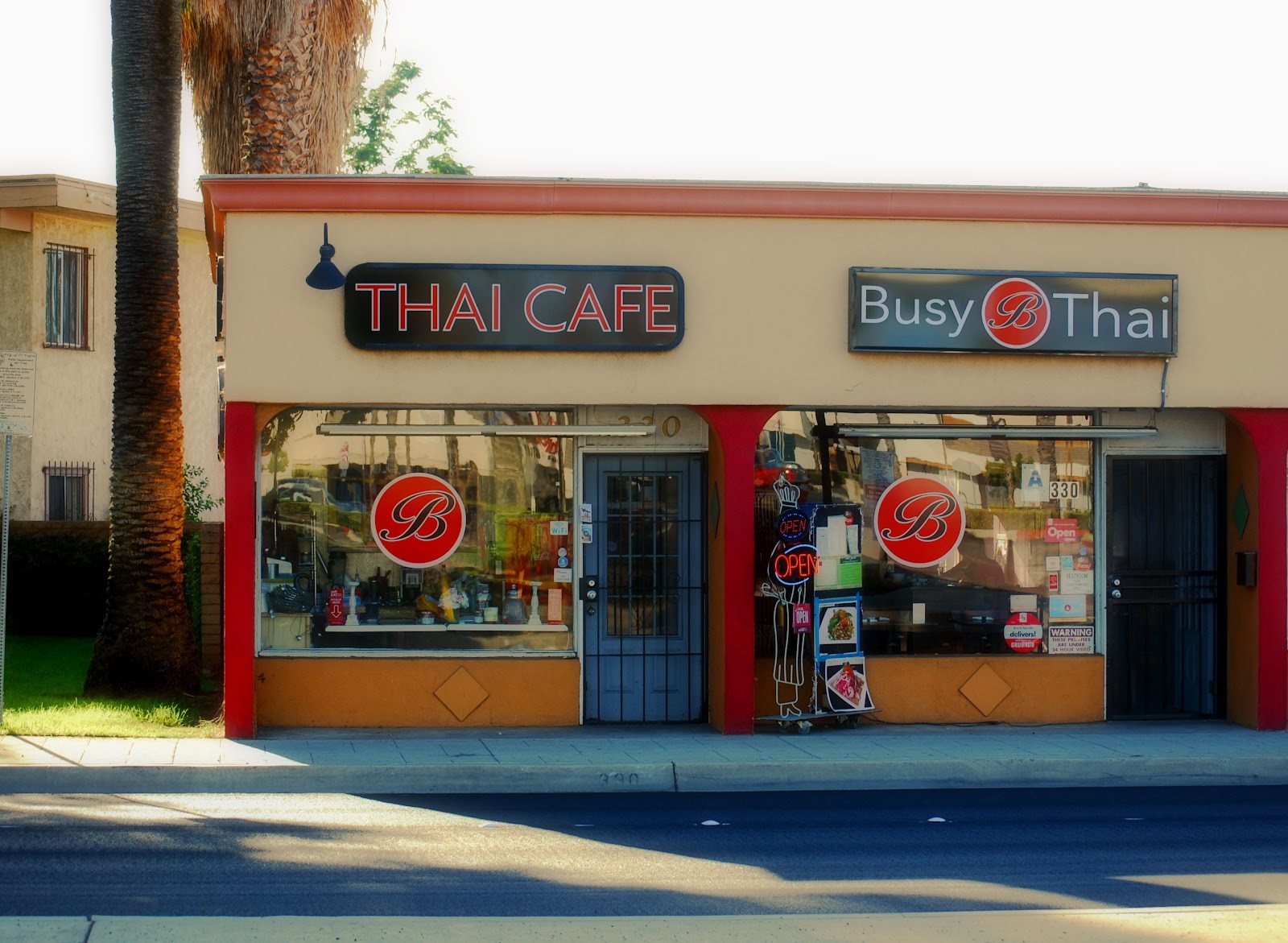 Busy B Thai Cafe: the place