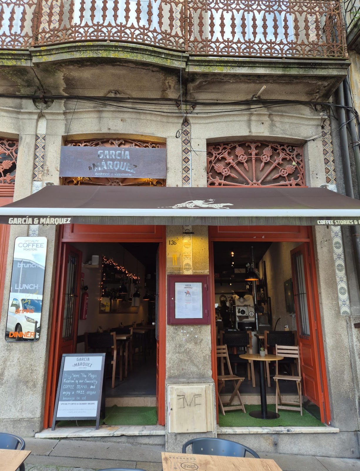 Garcia & Marquez - Specialty Coffee Roasters and Signature Kitchen. Breakfast - Lunch - Dinner: the place