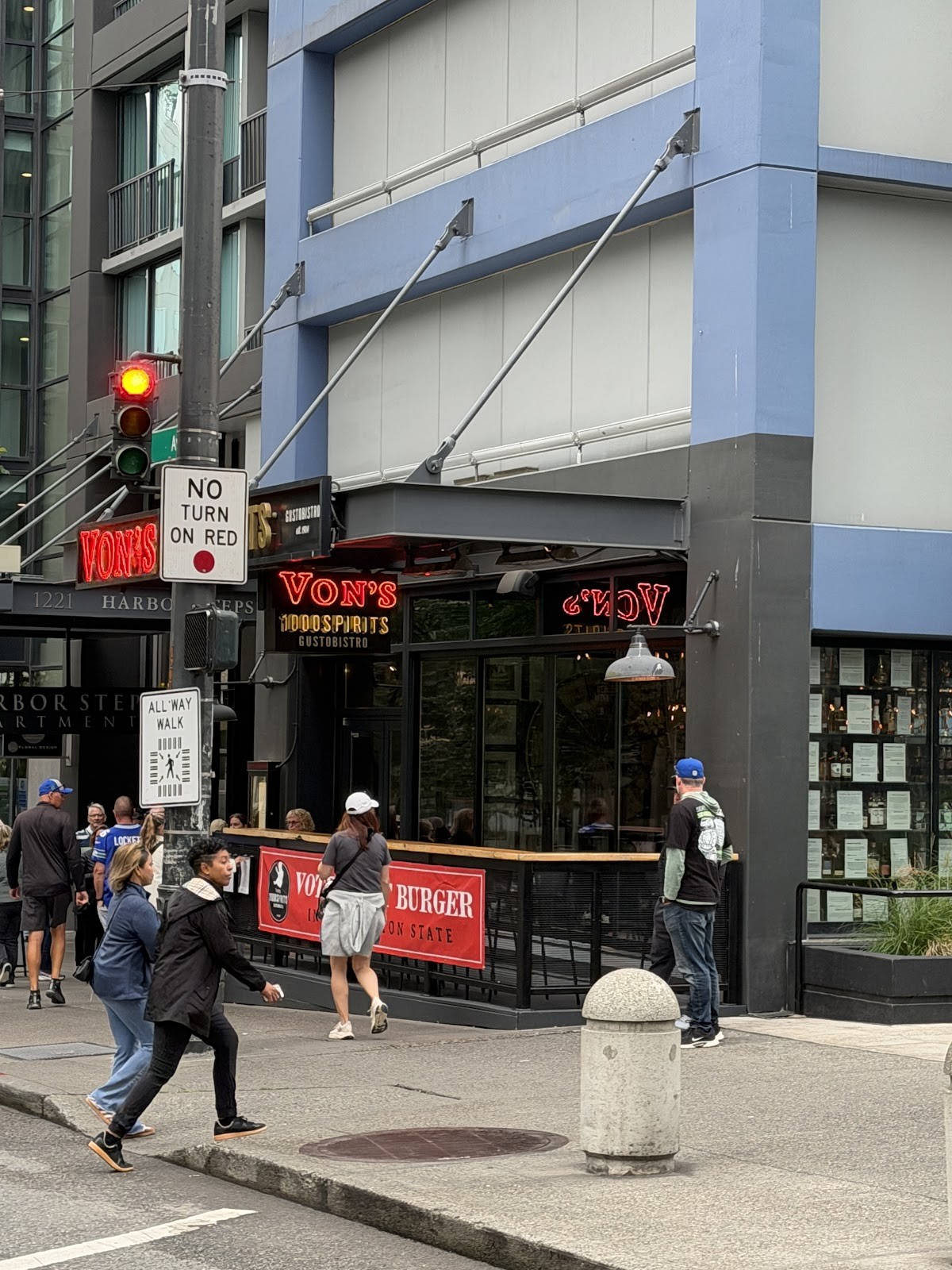 Von's 1000Spirits: the place