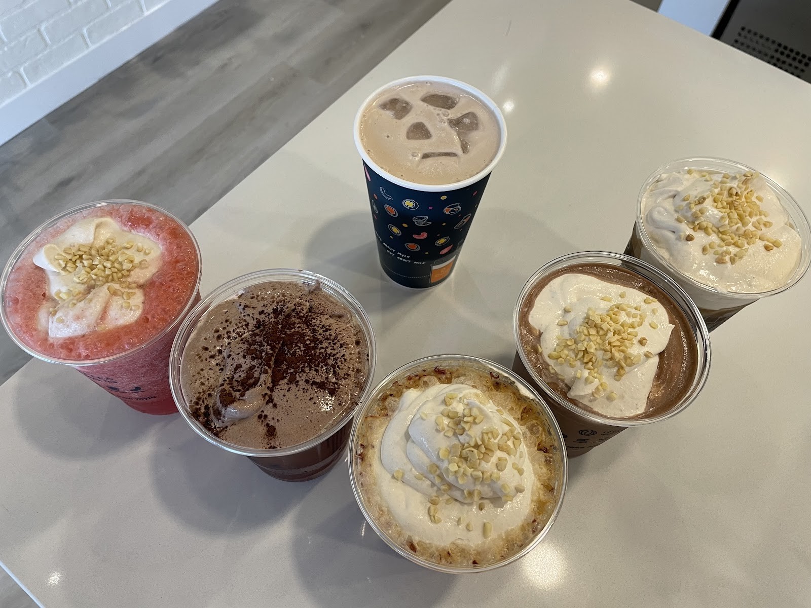 NUTTEA: food & drinks