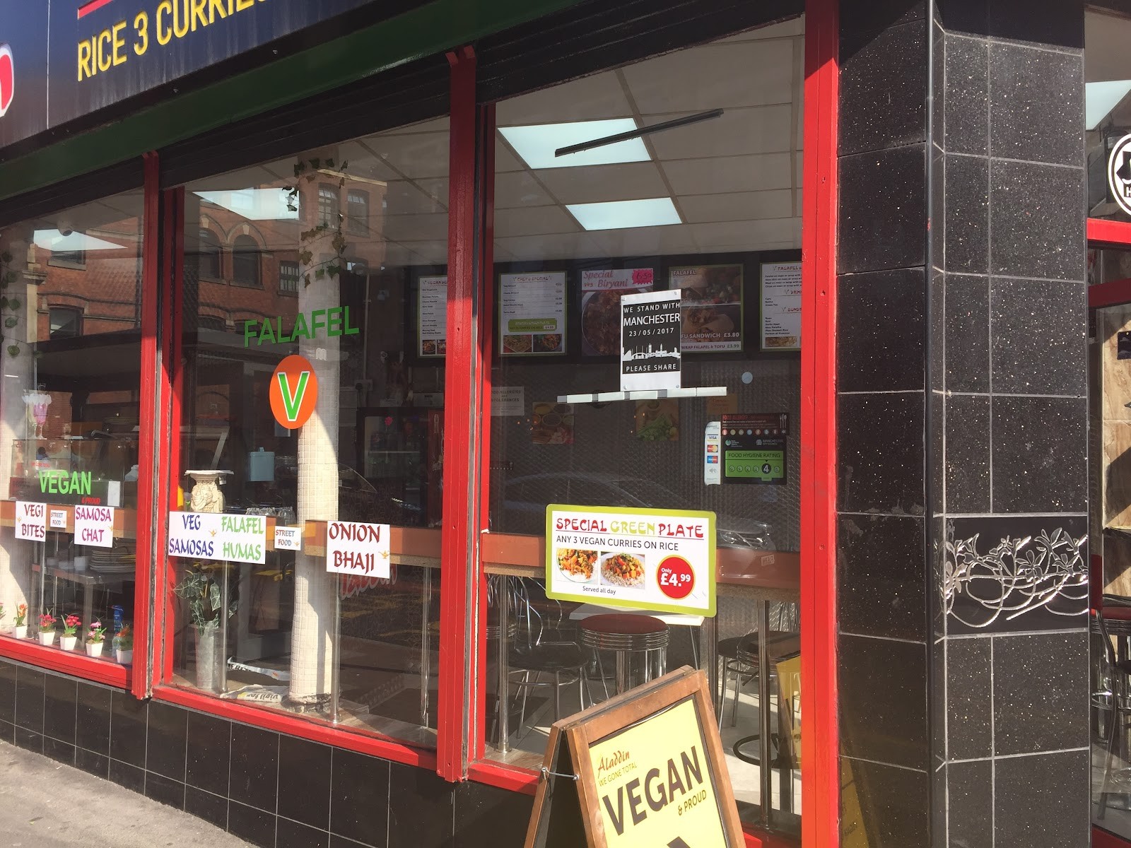 Little Aladdin foods (vegan cafe): the place