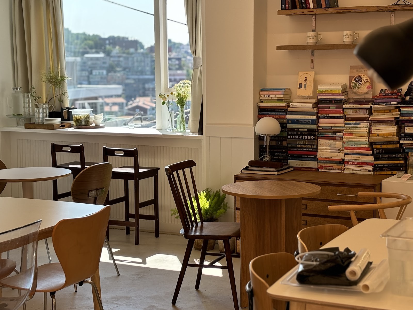 Sunnyhouse: the place