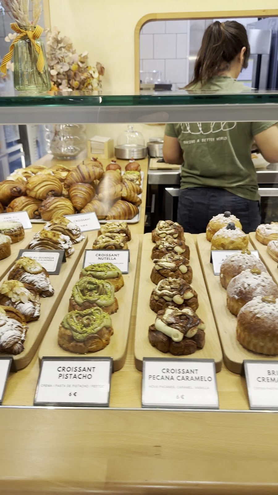 Magma Bakery Lab: food & drinks