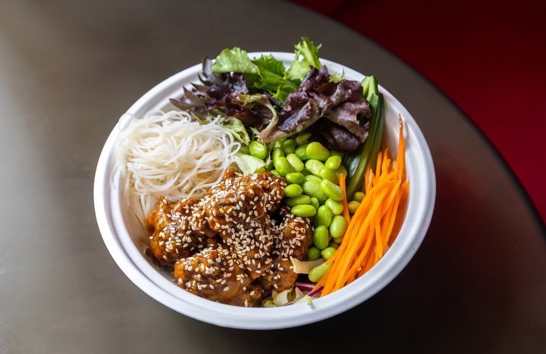 Spicy Moon Long Island City: food & drinks