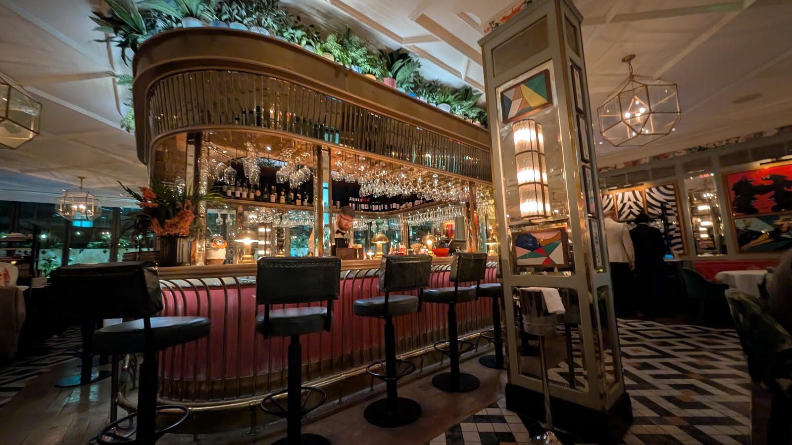 The Ivy Manchester Brasserie: the place